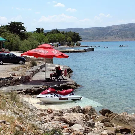 With A Parking Space Starigrad, Paklenica - 17698 3*